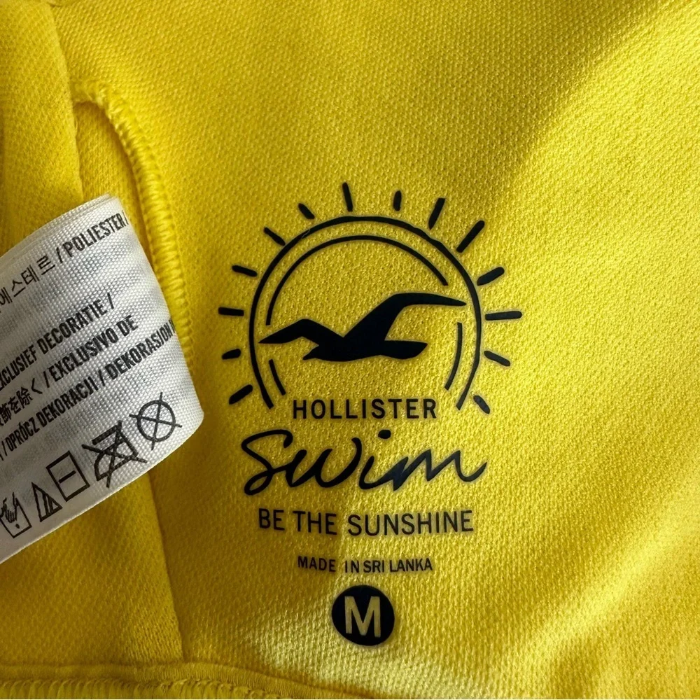 Hollister Yellow Ribbed Bikini Top siz M